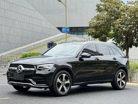 Mercedes-Benz GLC 2022 — фото 1