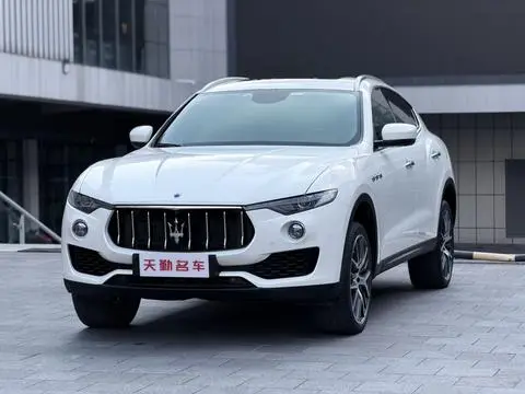 Maserati Levante 2018 — фото 1