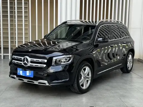 Mercedes-Benz GLB 2023