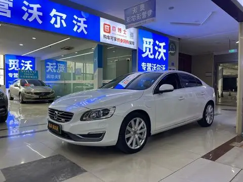 Volvo S60 PHEV 2015