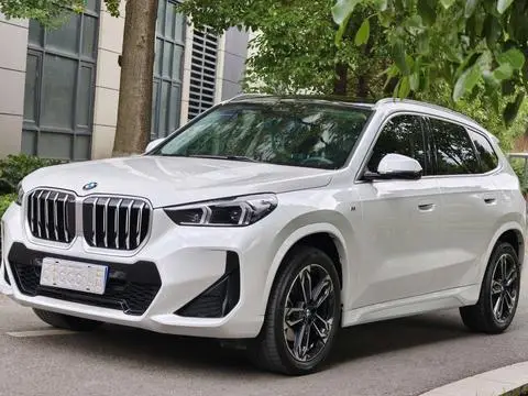 BMW X1 2023 — фото 1