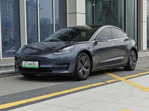 Tesla Model 3 2019 — фото 1