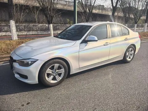 BMW 3 Series 2015 — фото 1