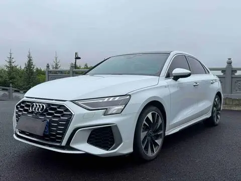 Audi A3 2022 — фото 1