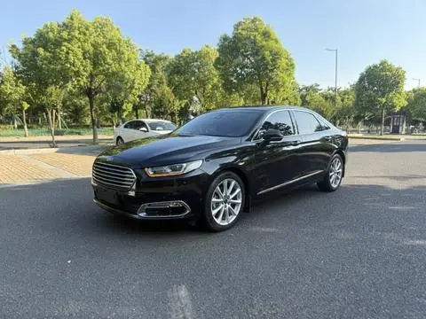 Ford 金牛座 2015