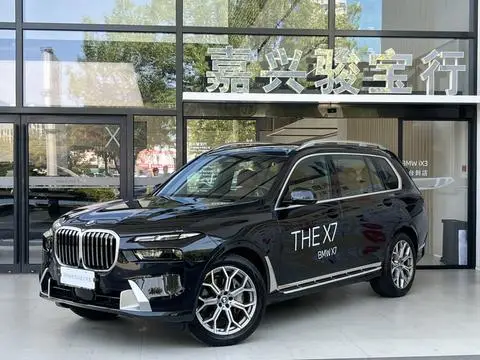 BMW X7 2023 — фото 1
