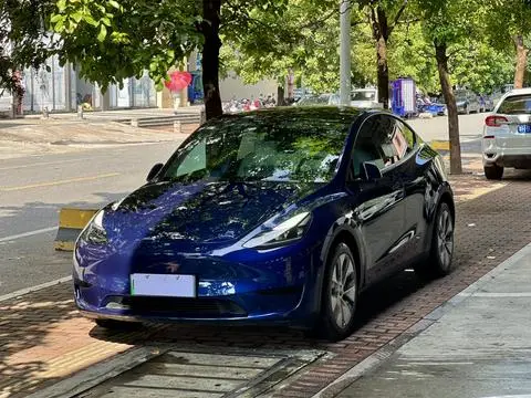 Tesla Model Y 2022 — фото 1