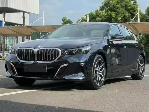 BMW i5 2024