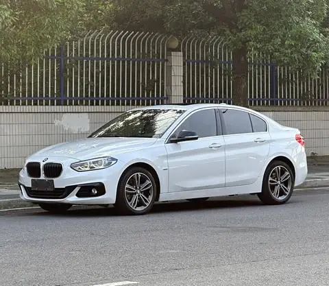 BMW 1 Series 2017 — фото 1
