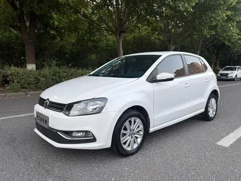 Volkswagen Polo 2016 — фото 1