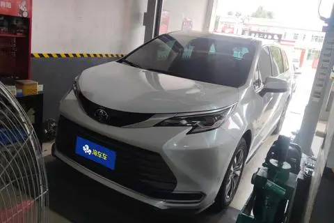 Toyota 赛那 2026
