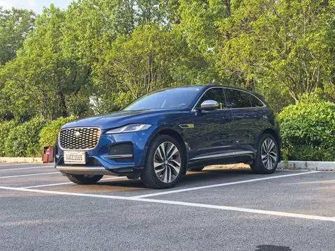 Jaguar F-PACE 2022