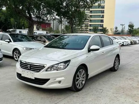 Peugeot 408 2018 — фото 1