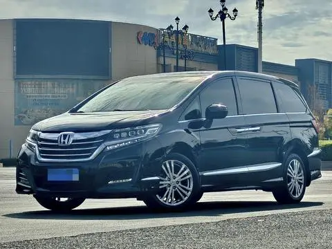 Honda 艾力绅 2016