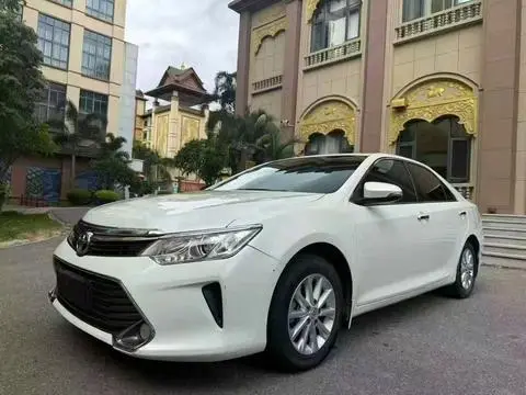 Toyota Camry 2015