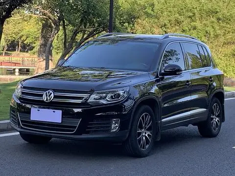 Volkswagen Tiguan 2016 — фото 1