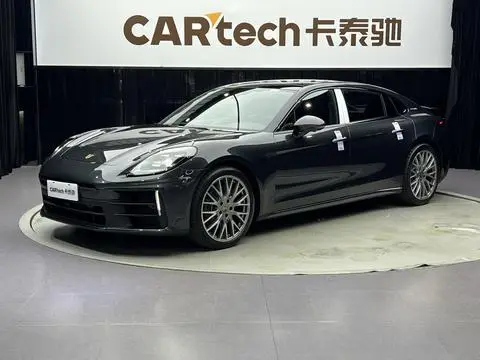 Porsche Panamera 2024