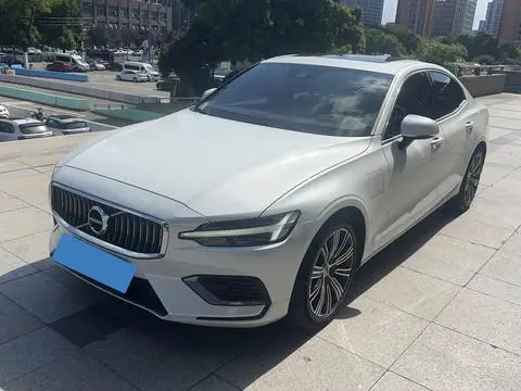 Volvo S60 PHEV 2022