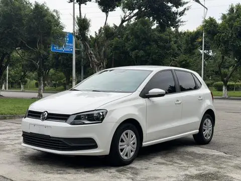 Volkswagen Polo 2016 — фото 1