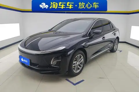 Hongqi E-QM5 2025