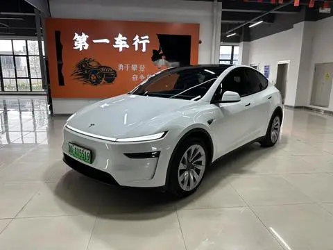Tesla Model Y 2026