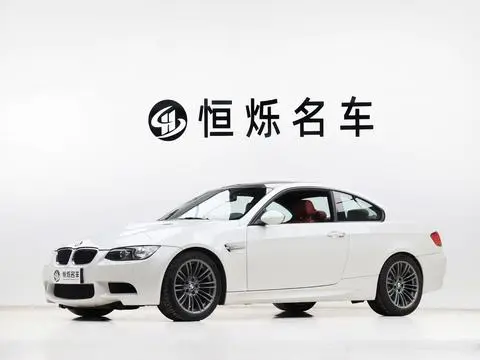 BMW M3 2011