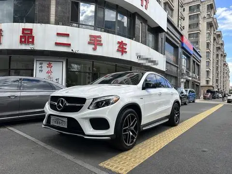 Mercedes-Benz GLE轿跑 AMG 2017 — фото 1