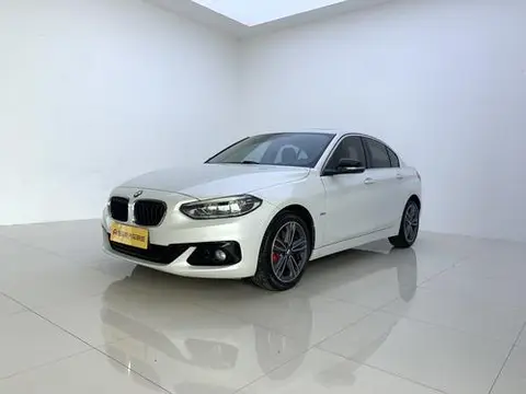 BMW 1 Series 2018 — фото 1