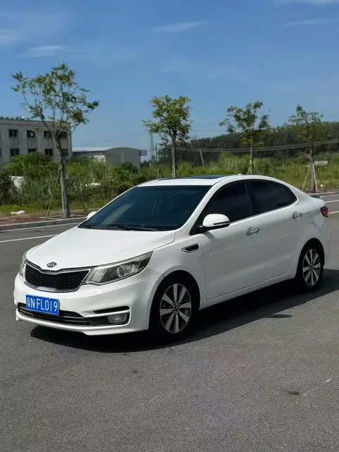 Kia K2 2015