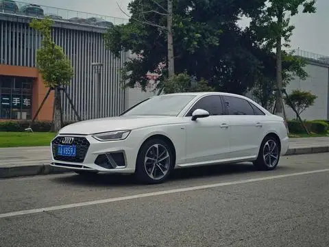 Audi A4L 2020