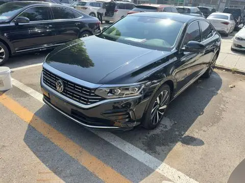 Volkswagen Passat 2024