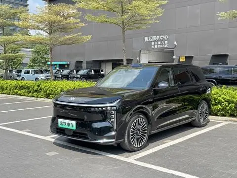 IM Motors 智己LS8 2026