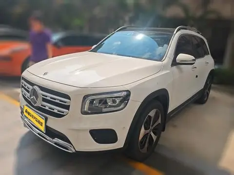 Mercedes-Benz GLB 2022 — фото 1