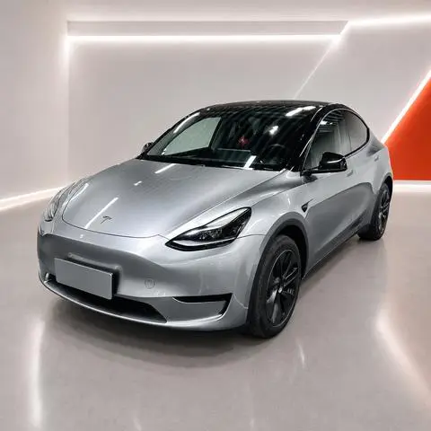 Tesla Model Y 2024 — фото 1