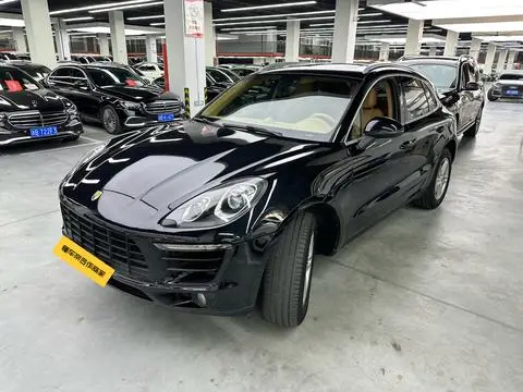 Porsche Macan 2016