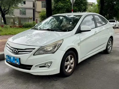 Hyundai 瑞纳 2014
