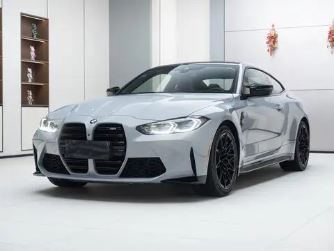 BMW M4 2023 — фото 1