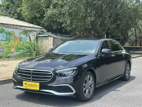 Mercedes-Benz E-Class 2023 — фото 1