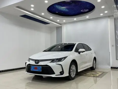 Toyota Corolla 2023 — фото 1