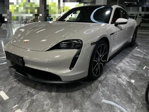 Porsche Taycan 2022