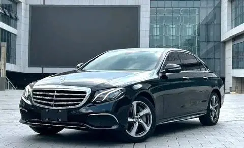 Mercedes-Benz E-Class 2019 — фото 1
