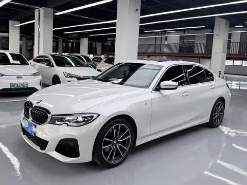 BMW 3 Series 2021 — фото 1