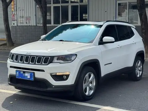 Jeep 指南者 2017