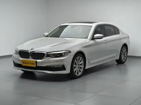 BMW 5 Series 2018 — фото 1