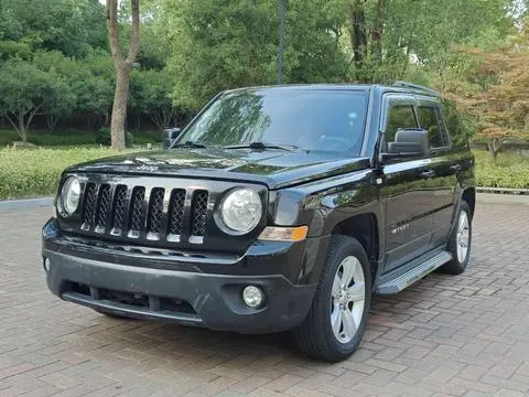 Jeep 自由客 2014