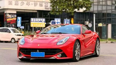 Ferrari F12berlinetta 2013