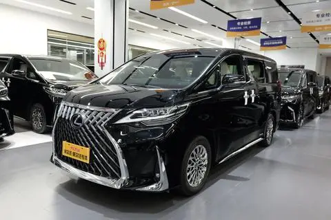Lexus LM 2020 — фото 1
