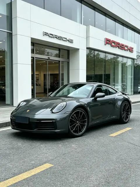 Porsche 911 2023