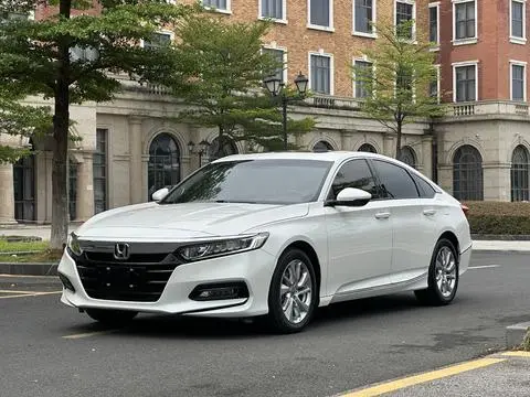 Honda Accord 2018 — фото 1