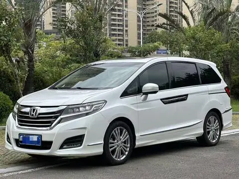 Honda 艾力绅 2016